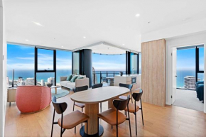 Casino Luxury 3BR Ocean Skylineview suite